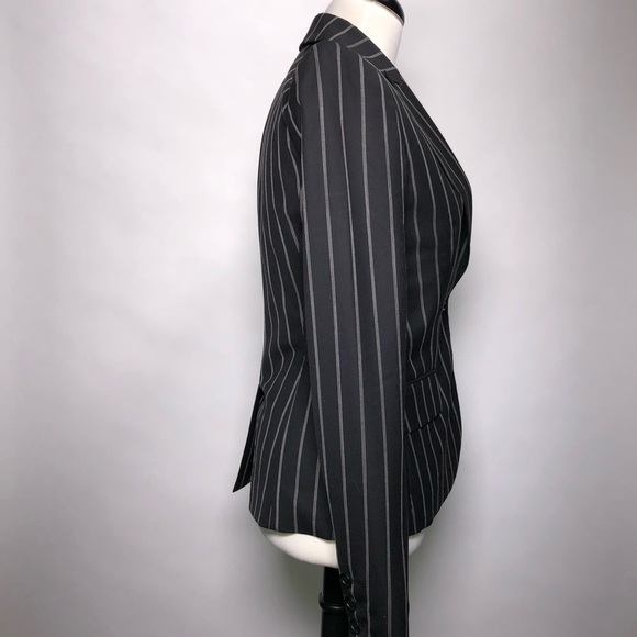 ♥️SOLD♥️Theory pinstriped blazer - black and white - Picture 3 of 3